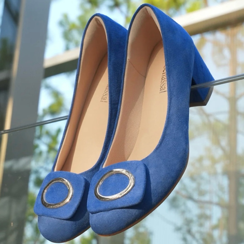 Benassal Royal Blue Bunion Shoes Orthopedic Low Heel Pumps. Size 5. NWT